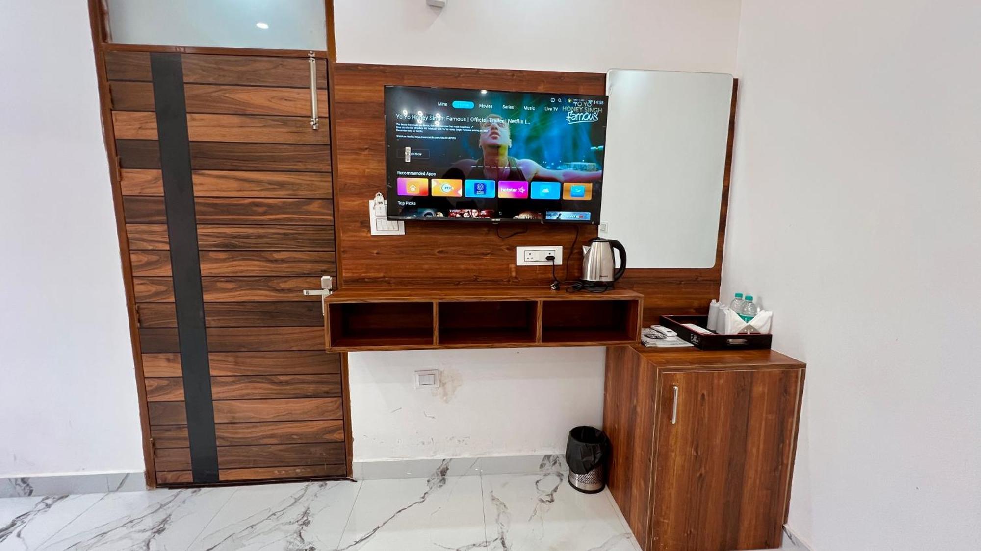 Aerovilla By Jmd Group Neu-Delhi Exterior foto