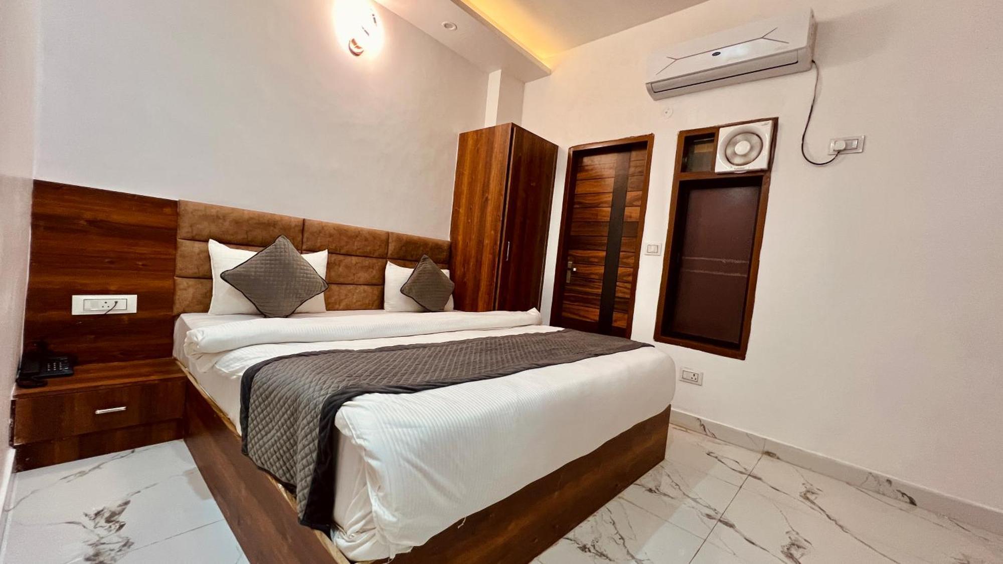 Aerovilla By Jmd Group Neu-Delhi Exterior foto